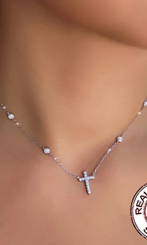 925 Sterling Silver Elegant Cubic Zirconia Cross Shape Pendant Necklace for Women Anniversary Fine Jewelry Gift SD057